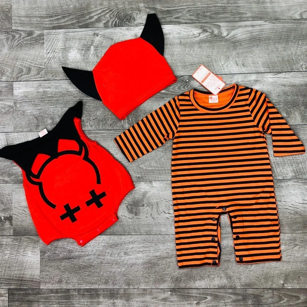 NWT BABY BAT ONESIE PAIR WITH HAT